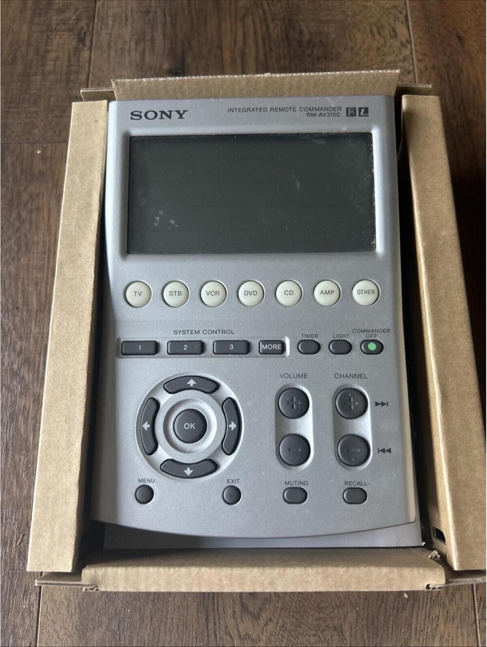 Sony Integrated Remote Commander RM-AV3100 Touch Screen Programmable Control - Picture 2 of 10